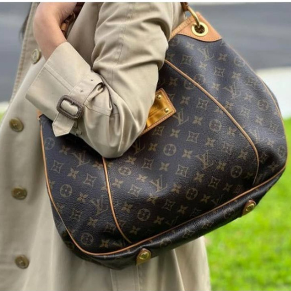 Louis Vuitton Monogram Galliera PM Brown Shoulder Handbag